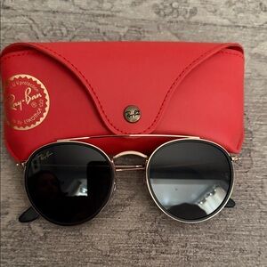 Brand New! Never worn! Ray-Ban Gold Frame Sunglasses with Red Case